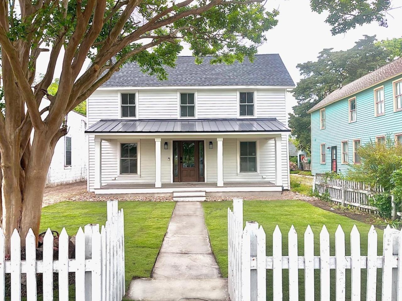 Siren of the Cape Fully Renovated in 2023 — hotel in Cape Charles