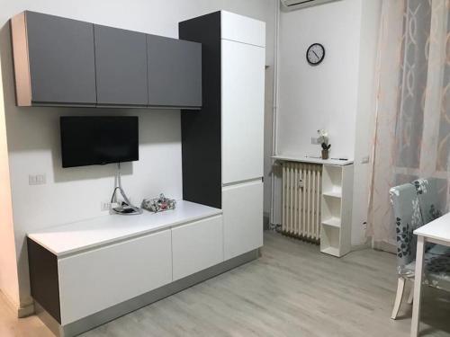 Appartamento in zona Bocconi — 4-Star Luxury Hotel in Milan, Italy