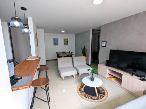 Apartamento Completo Poblado Ubicacion Central con Parqueadero — 4-Star Luxury Hotel in Medellin, Colombia