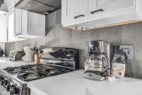 Tasteful Full Home Dtown Buffalo — 4-Star Luxury Hotel in Buffalo, United States