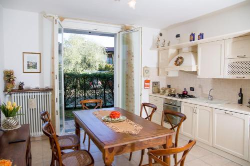 Appartamento con giardino e parcheggio privato — 4-Star Luxury Hotel in Bellagio, Italy