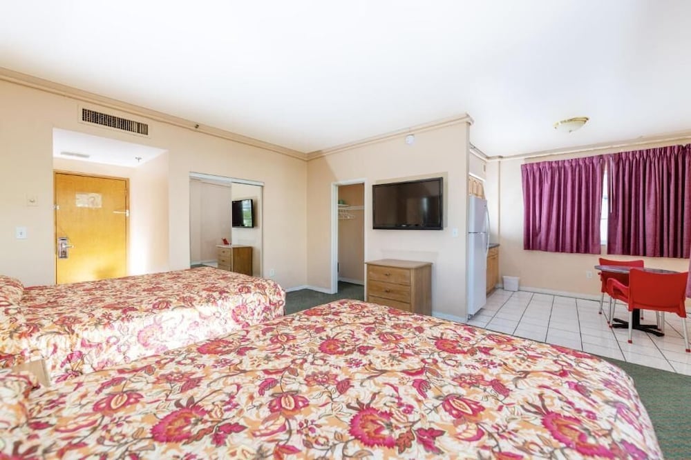 Ocean Beach Suites - photo 10