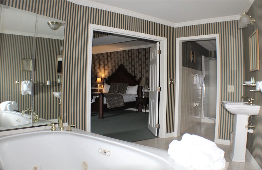 Waynebrook Inn Est 1865 - photo 28