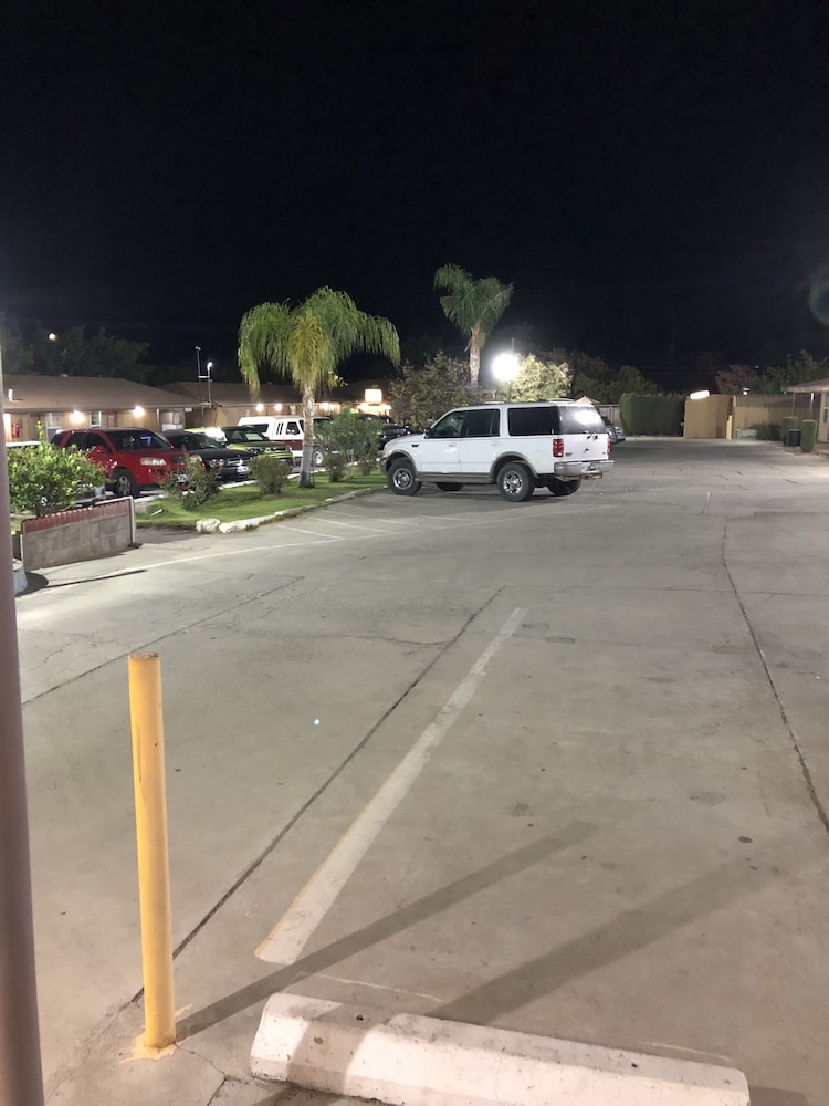 Topper Motel - photo 35