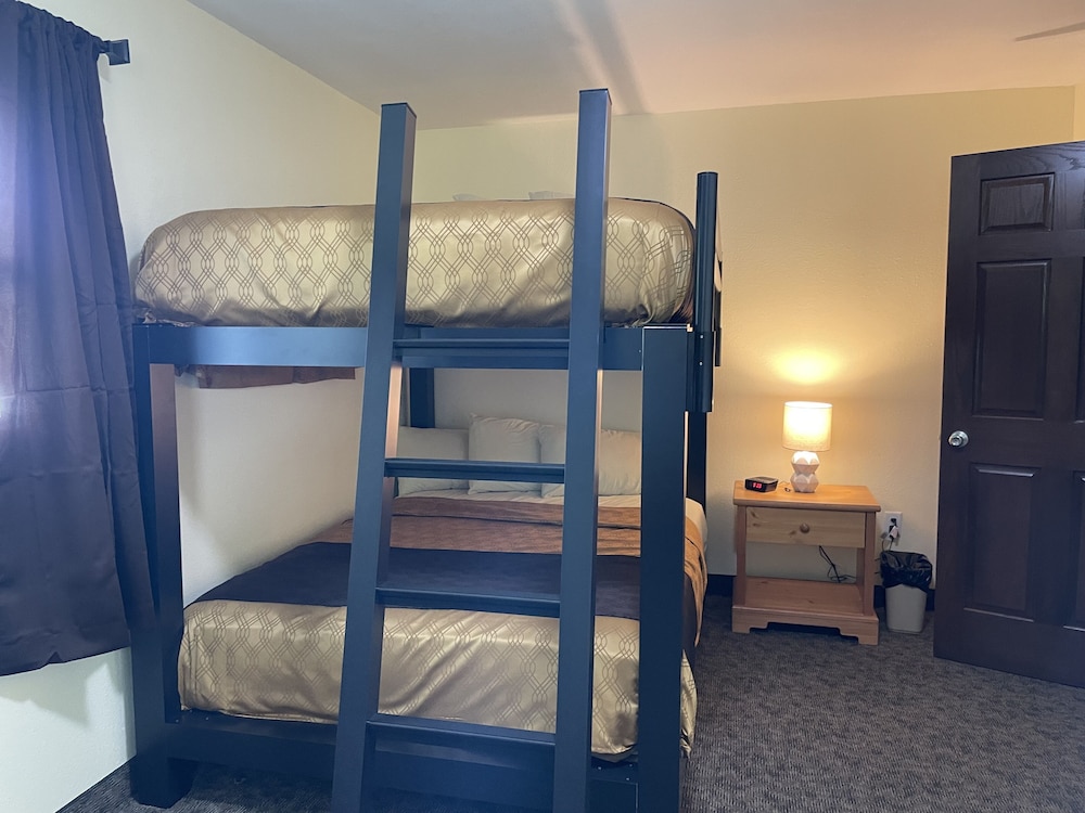 All Star Inn & Suites - photo 4