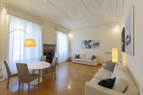 Elegance in Santa Maria Novella — 4-Star Luxury Hotel in Florence, Italy