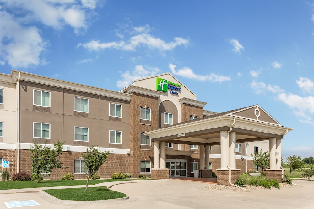 Holiday Inn Express Hotel & Suites Albert Lea I 35 by IHG - photo 42