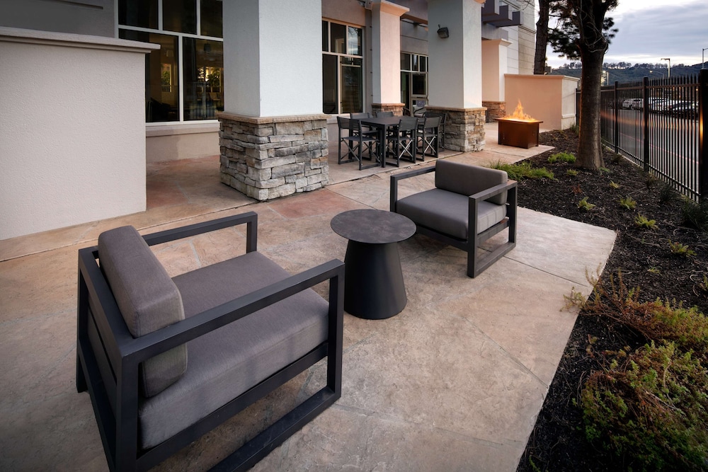 Embassy Suites by Hilton San Rafael at Marin Center - photo 62