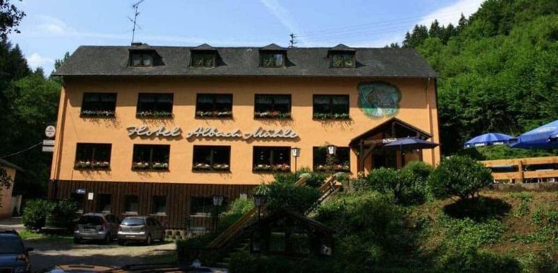 Waldhotel Albachmuehle pet-friendly hotel Wasserliesch