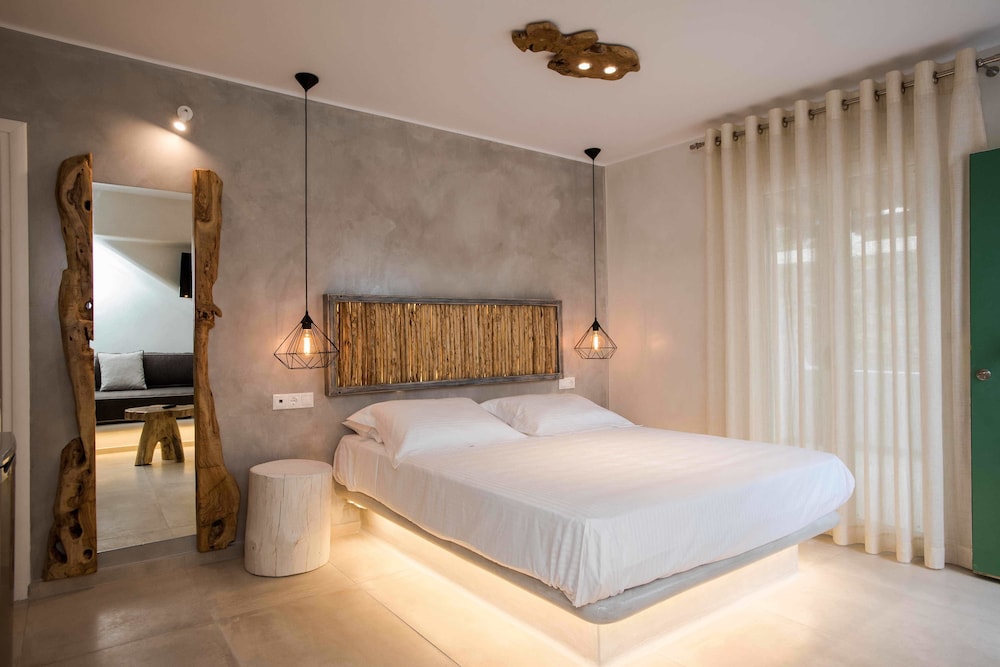 Sahas Suites - carbon neutral hotel in Mykonos