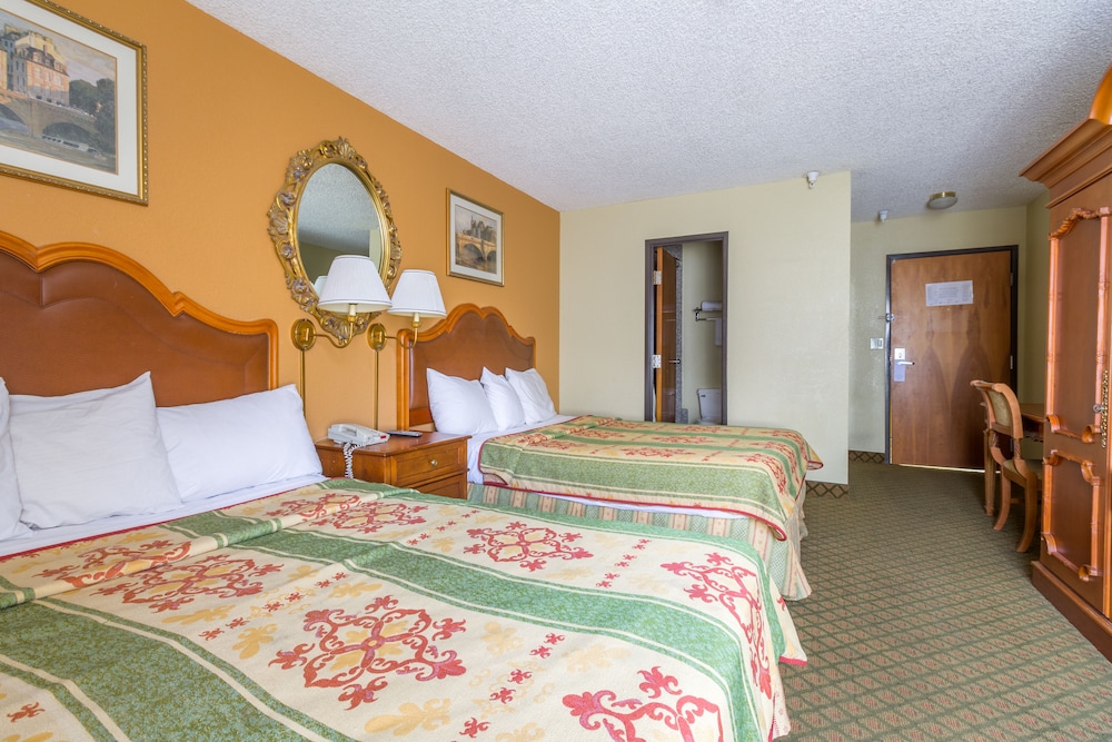 A Victory Inn Tolleson - photo 7