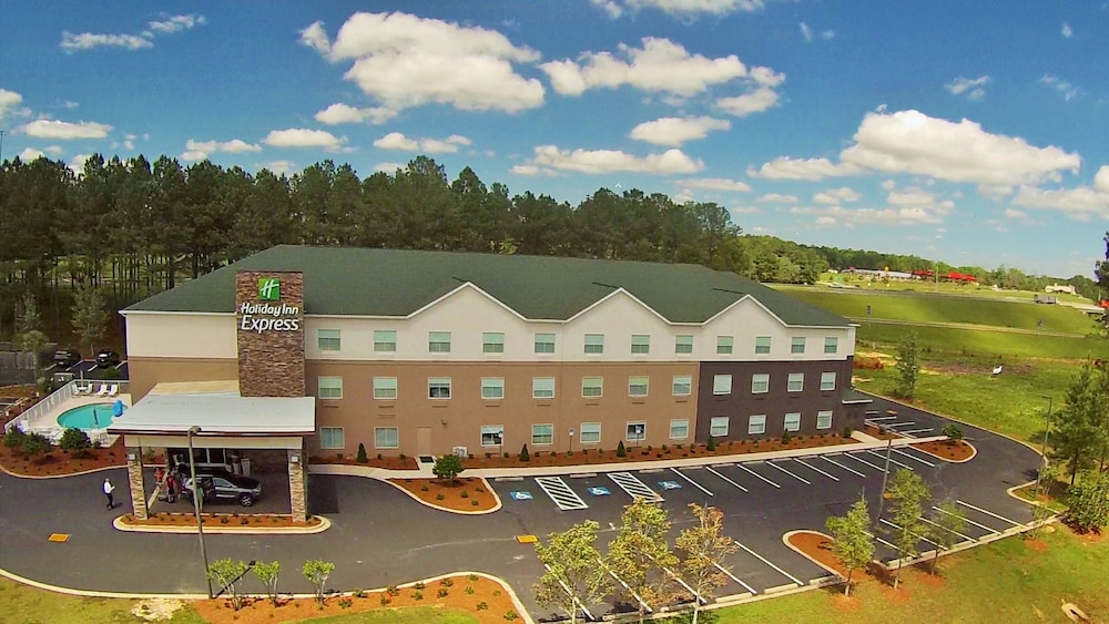 Holiday Inn Express Defuniak Springs an IHG Hotel - featured photo