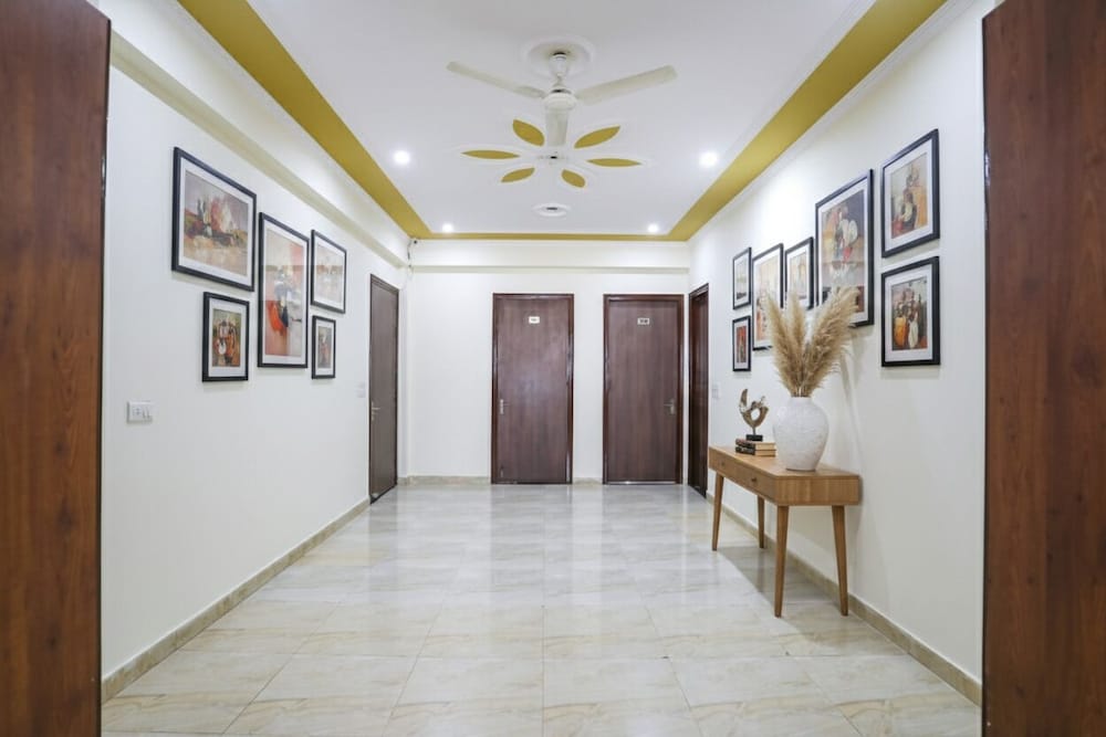 FabHotel Star Corporate Suite I