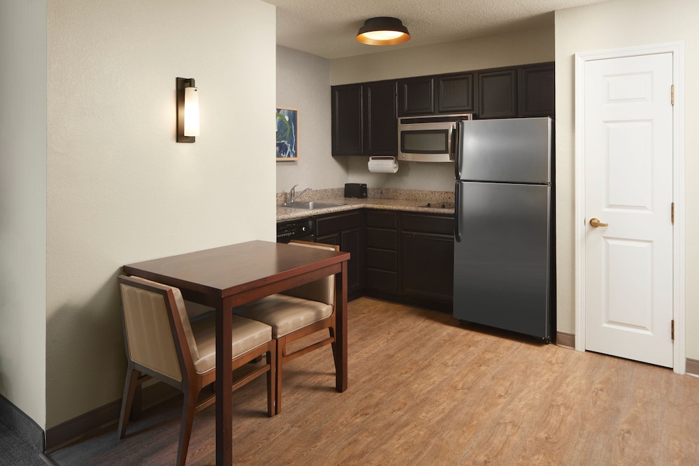Residence Inn by Marriott Arlington at Rosslyn - photo 11