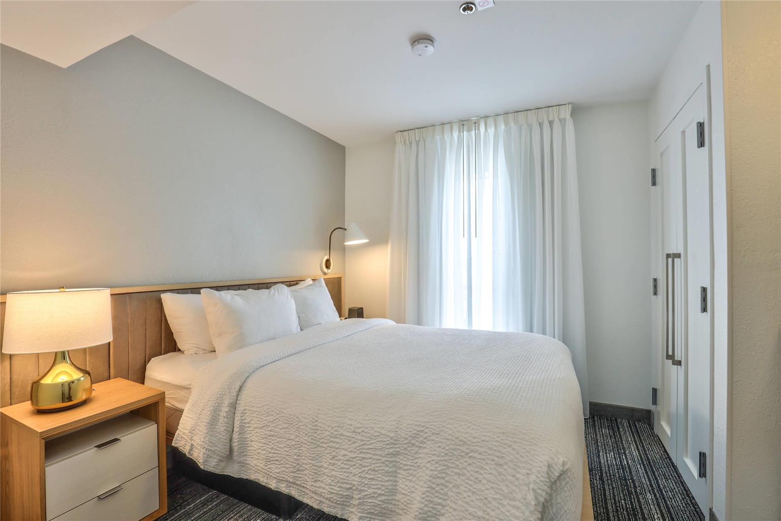 Alluxsuites at 1876 an Ascend Collection Hotel - photo 30