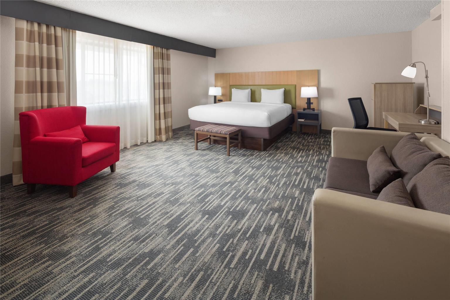Wingate by Wyndham Lincoln Airport East I 80 - photo 29