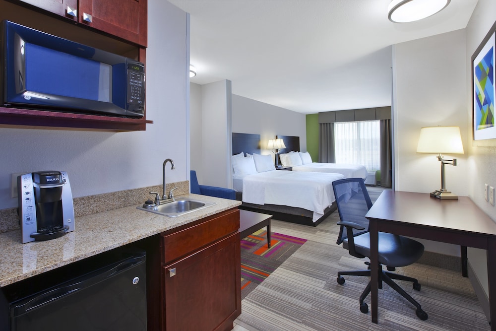 Holiday Inn Express Hotel & Suites Niles by IHG - photo 3