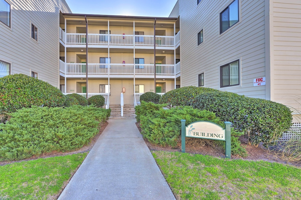 Emerald Isle Resort Style Condo Walk to Beaches - photo 18