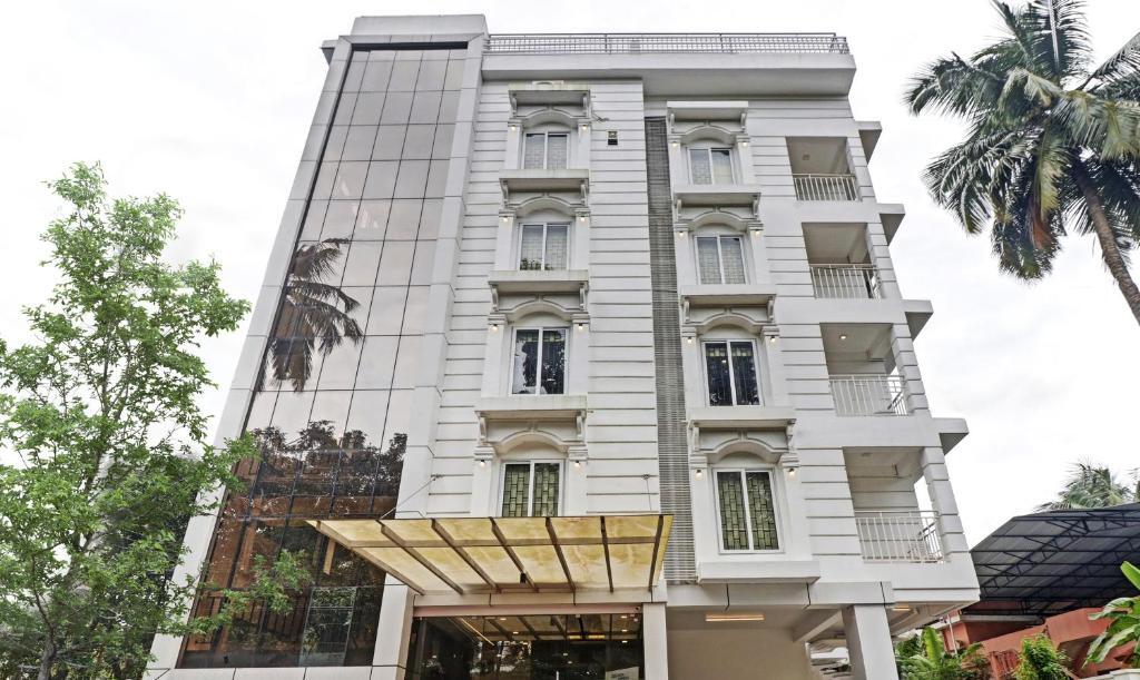 Treebo Trend Sreepathi Mayoogha in Guruvayur, India