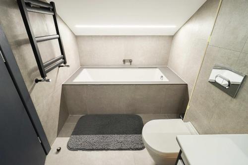 Stylish 3BR Duplex in Avlabari By Wehost