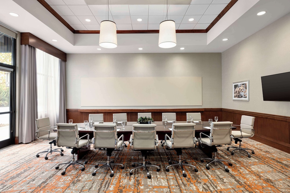Embassy Suites Chattanooga Hamilton Place - photo 41