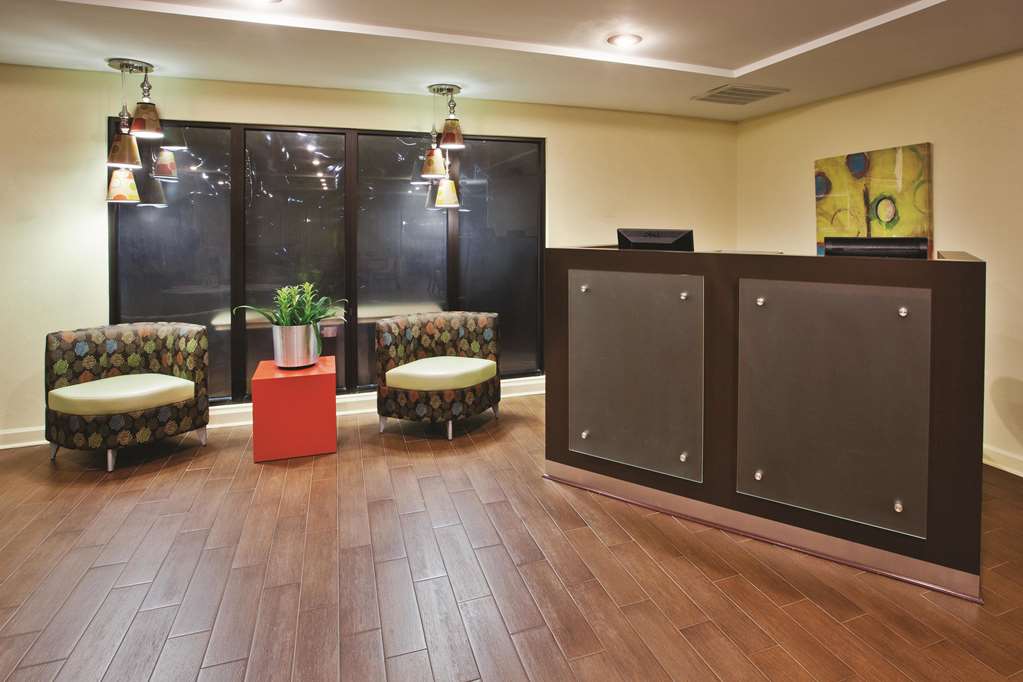 La Quinta Inn & Suites by Wyndham Florence - photo 87
