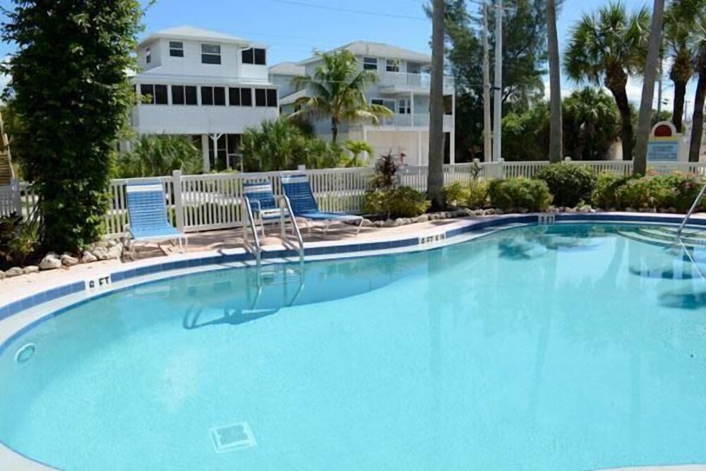 Sunset Terrace 204 - photo 13