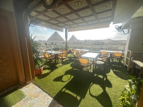 DouDou Pyramids View Hotel - carbon neutral hotel in Cairo