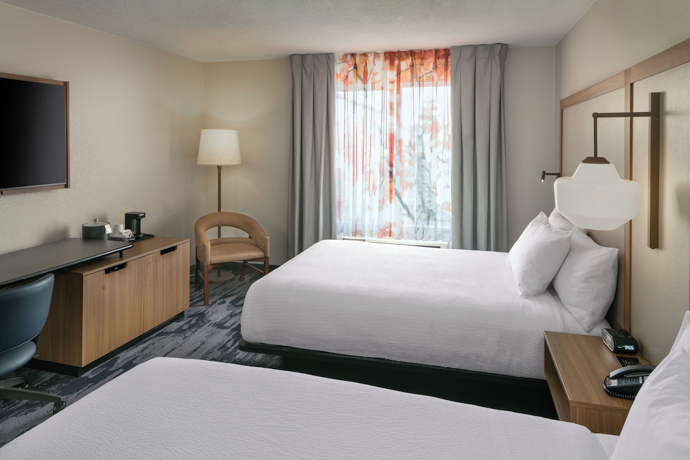 Fairfield Inn and Suites by Marriott Anchorage - photo 11