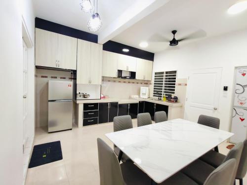 98 Homestay Sandakan — 4-Star Luxury Hotel in Sandakan, Malaysia