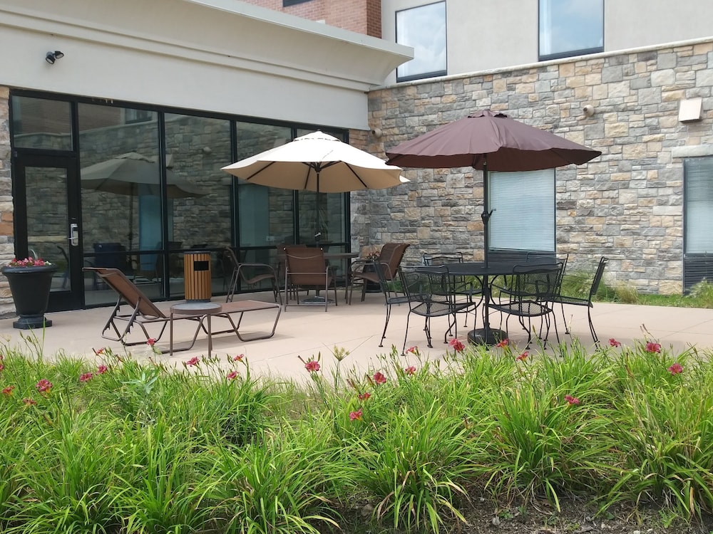 Hampton Inn & Suites Chicago Deer Park - photo 62