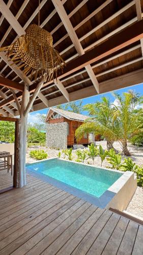 Moorea Reef Bungalows — Unknown City