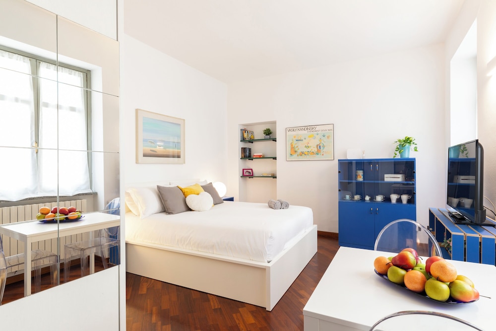 notaMI Canonica 32 Arco della Pace — 4-Star Luxury Hotel in Milan, Italy