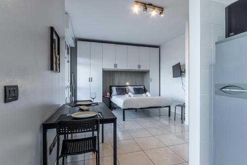Cosenz Charme Apartment — 4-Star Luxury Hotel in Milan, Italy