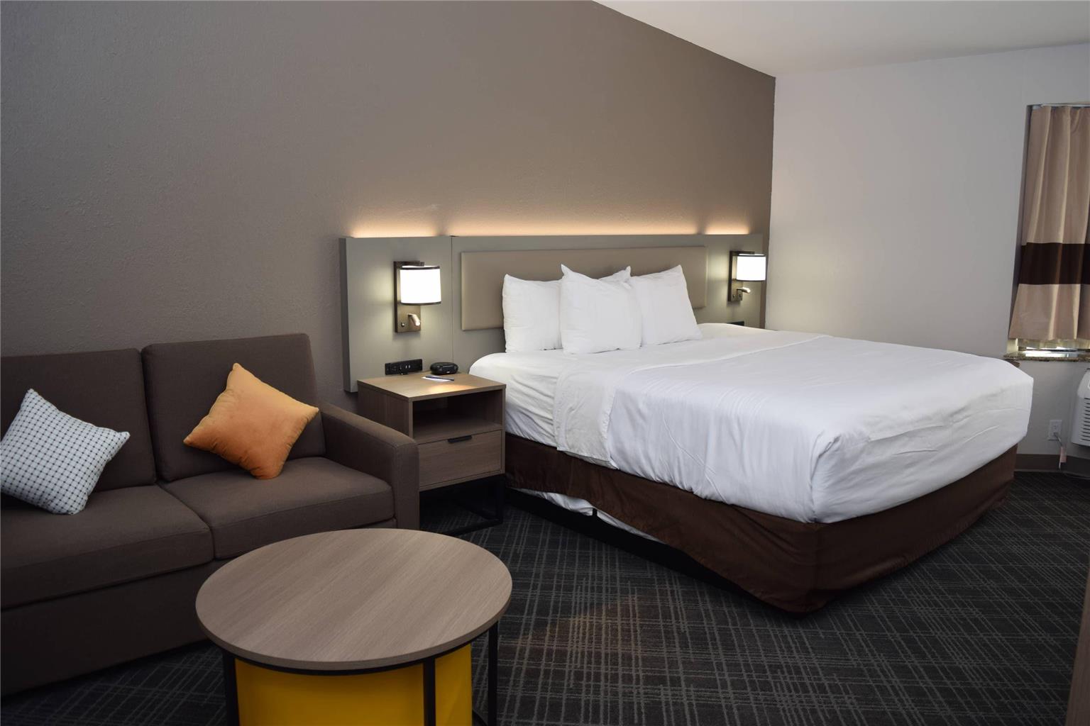 Comfort Inn & Suites Syracuse Carrier Circle - photo 22