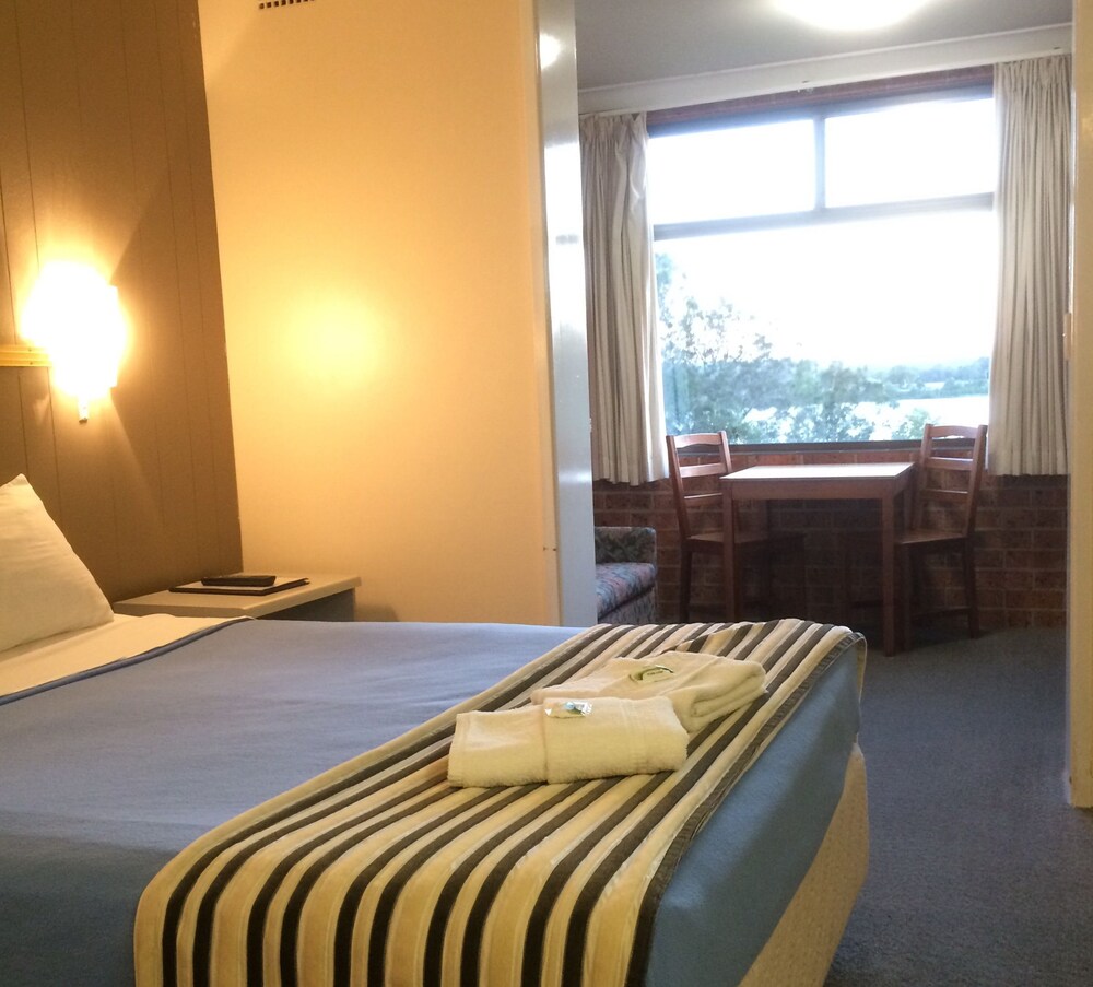 Riverview Motor Inn - carbon neutral hotel in Taree