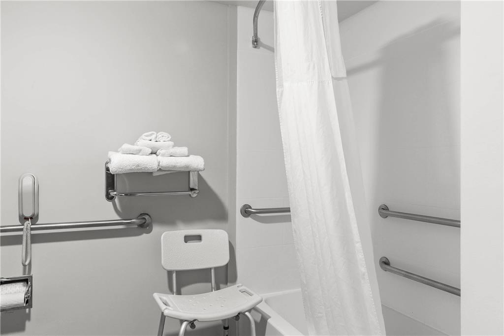 Quality Inn & Suites Nashville Bellevue - photo 13