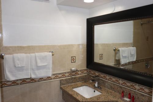 El Dorado Motel - photo 22
