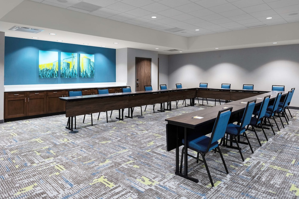 Hampton Inn & Suites Avon Indianapolis - photo 23