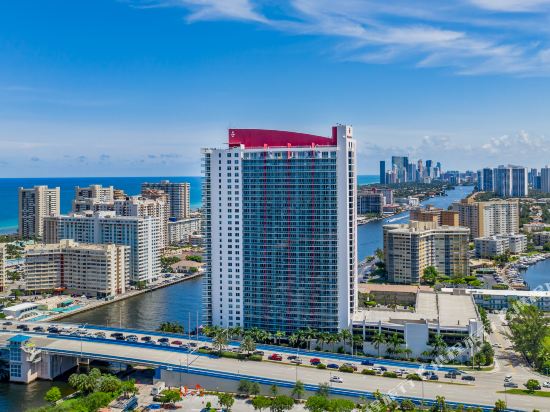 Luxurious Resort Apartments — Hallandale Beach