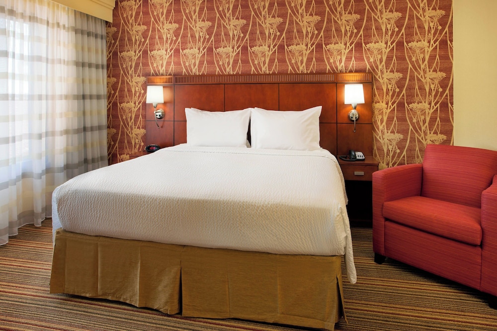 Courtyard by Marriott San Diego Sorrento Valley - photo 7