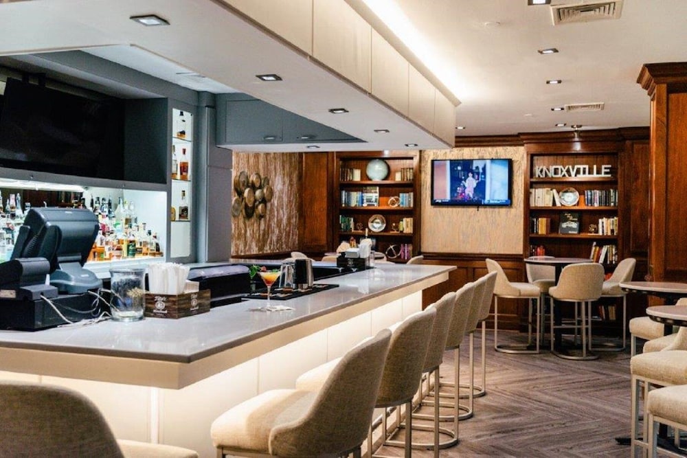 Crowne Plaza Knoxville Downtown University by IHG - photo 35