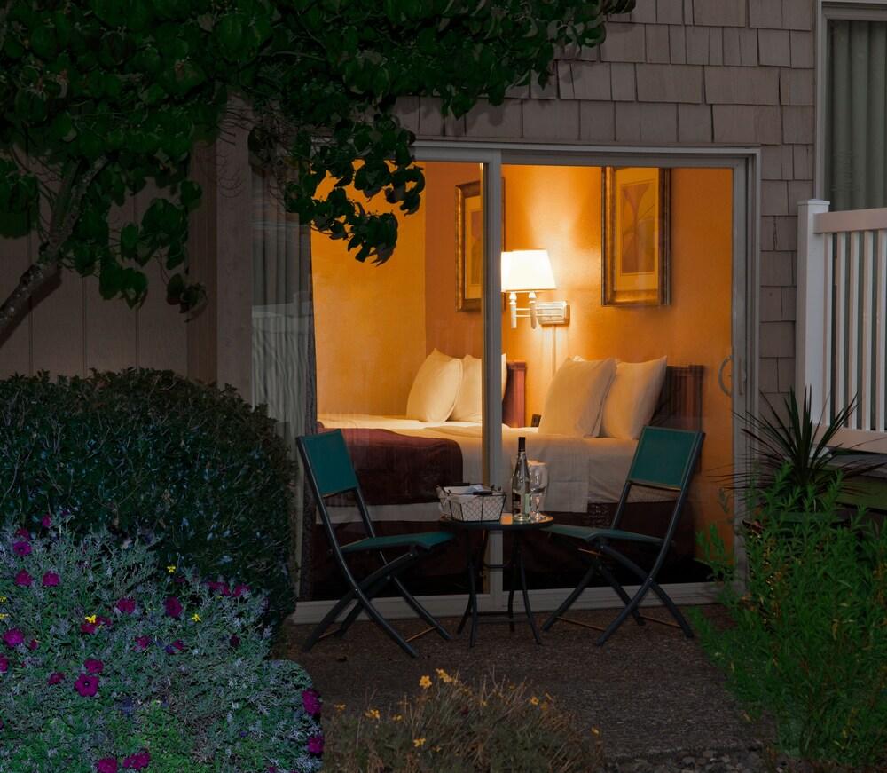 Windmill Inn Of Roseburg - photo 24