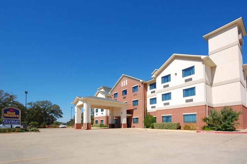 Franklin Inn & Suites - photo 14