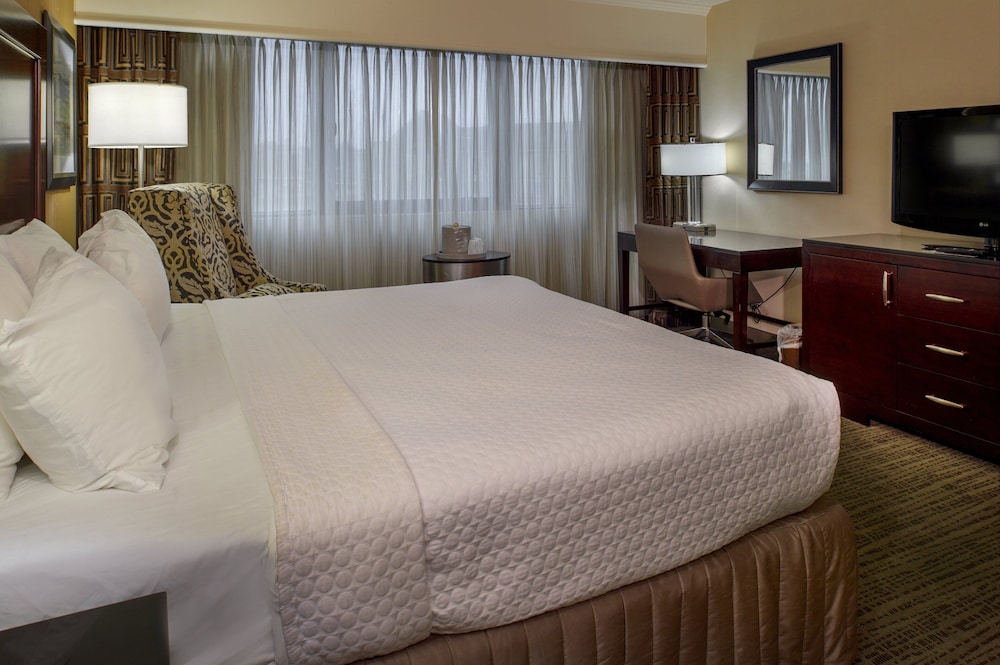 Crowne Plaza St. Louis Airport by IHG - photo 51