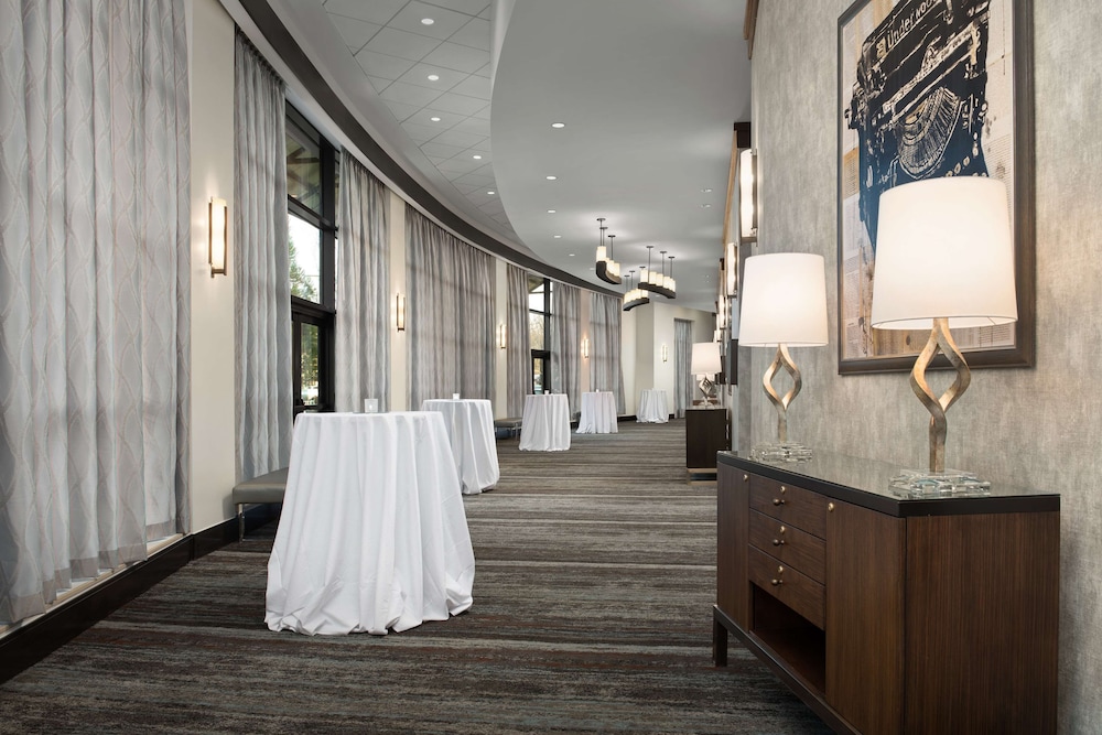 Embassy Suites Springfield - photo 48