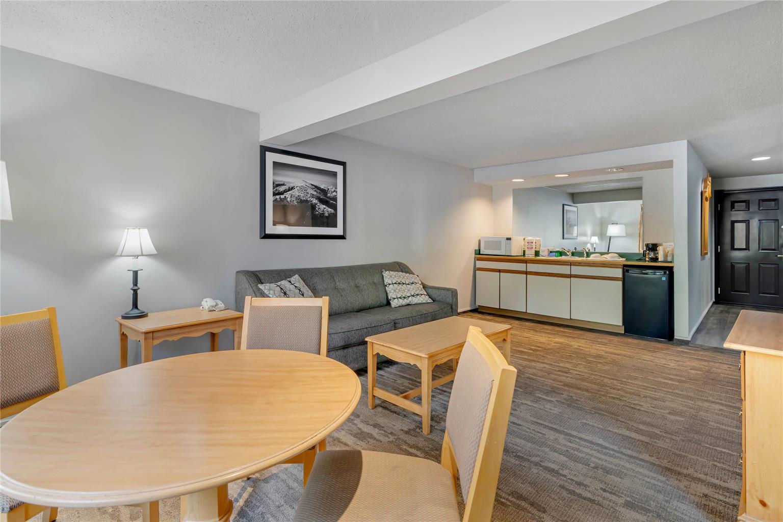 Green Granite Inn an Ascend Collection Hotel - photo 43