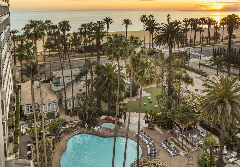 Fairmont Miramar Hotel - photo 113