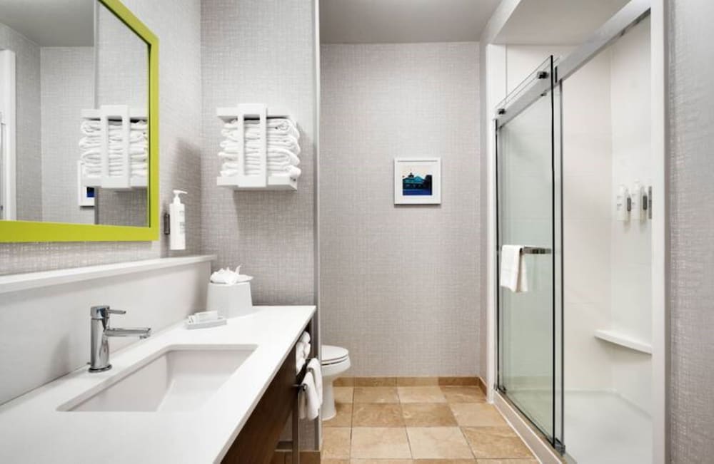 Hampton Inn & Suites Ft. Worth Burleson - photo 18