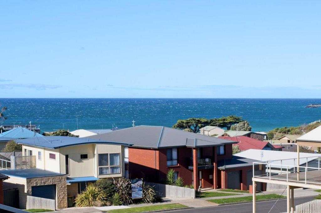 Albion — Apollo Bay — photo 5